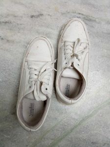 White Sneakers water protection 41size