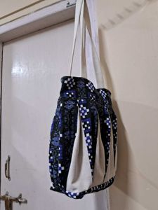 Unique Geometric Print Tote Bag
