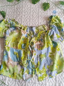 Athena Floral Print Tie-Up Crop Top