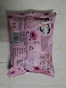 Tulips Facial Wet Wipes - Pink Peony &amp; Rose Water