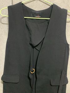 Black Sleeveless Trench Vest
