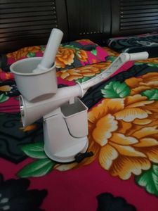 Multi-Purpose Vegetable Slicer