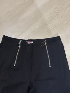 Chic Black Zipper Pants