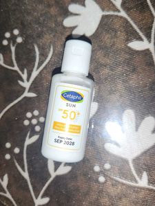 Cetaphil Sun SPF 50+ Light Gel