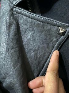Stylish Black Sisley Coat