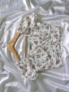 Vintage Floral Print Puff Sleeve Top