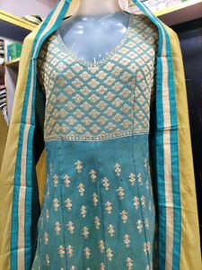Stunning Teal &amp; Gold Gown💛