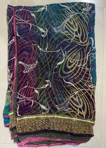 Shimmer Pattern Vintage Floral Print Saree