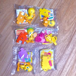 kinderjoy  Tweety Bird Toy Figure