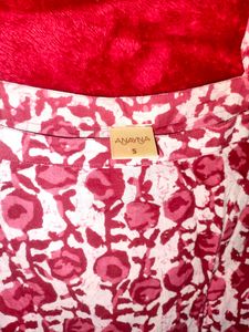 Floral Print Sleeveless Kurti
