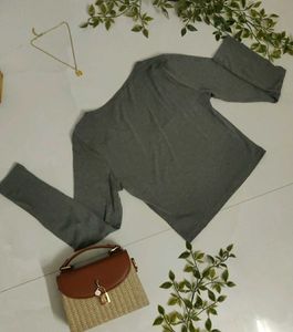 Grey V-Neck Long Sleeve Top🌼✨