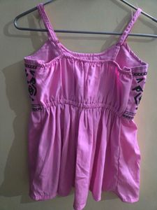 Pink cami top🎀