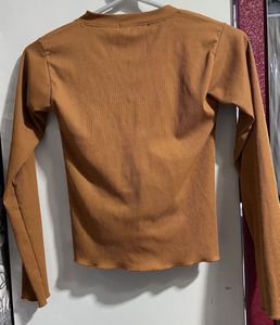 Ribbed V-Neck Long Sleeve Top