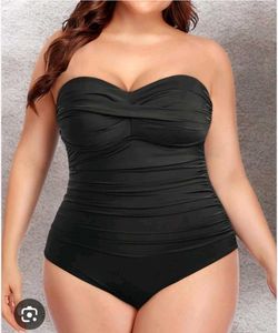Elegant Black Strapless One-Piece Swimsuit