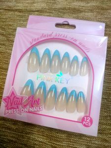 Press-On Nails - Instant Glam