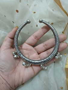 Hasli Anklet with Bells
