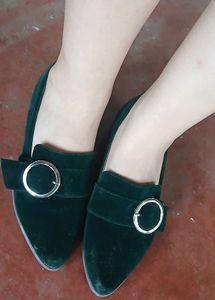 New] Moss green velour pumps ORiental Traffic