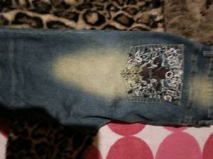 Embroidered flared jeans