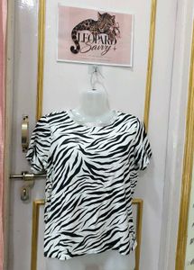 Stylish Zebra Print Short Sleeve Top