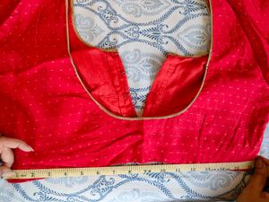 Elegant Teal Saree with Embroidered Border
