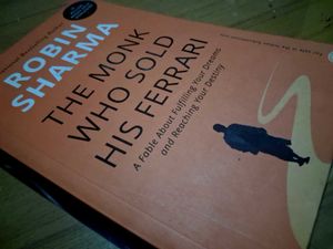 The Monk Who Sold His Ferrari - Robin Sharma