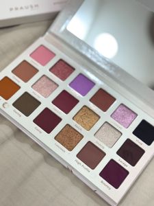 Praush The show stopper Eyeshadow Palette