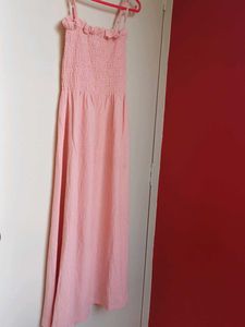 H&M beautiful flattering dress