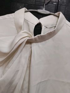 Elegant Silver Twist Neck Cap Sleeve Top