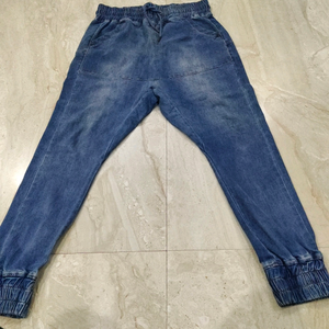 Branded high weist  joggers pent for women