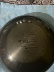 Non stick kadai with lid approx 4 liters