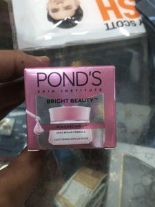 Pond's Bright Beauty Spot Repair Cream