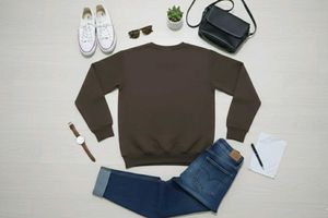 Bonjour Sweatshirt - Chic &amp; Cozy