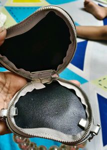 Free Mini Bag 🛍️ Shop for 400