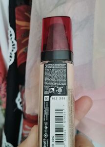 L'Oreal Infallible 32H Fresh Wear Foundation