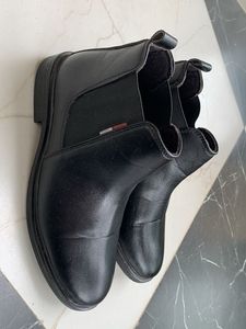 Classic Black Chelsea Boots