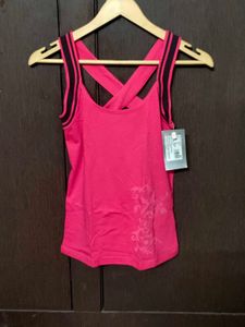 💕 REEBOK TOP