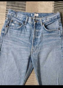 Light Wash Straight Leg Jeans