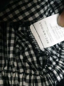 Gingham Ruffle Crop Top no 36