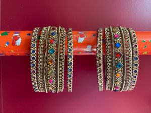 Antique Style Bangle Set
