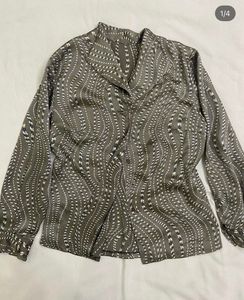 Stylish Printed Button-Up Blouse