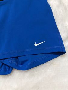 Nike Pro m size  Athletic Shorts