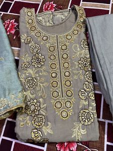 Elegant Embroidered Grey Kurta Set