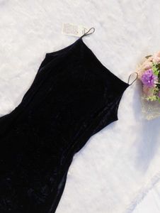 🥀✨ Gorgeous Velvet Mini Slip Dress✨