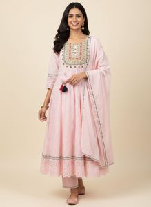 Elegant Light Pink Embroidered Kurta Set