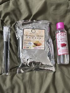 Multani Mitti Powder+Rose Water+Brush