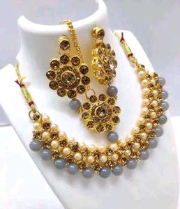 Jewellery Set Grey  With Earrings