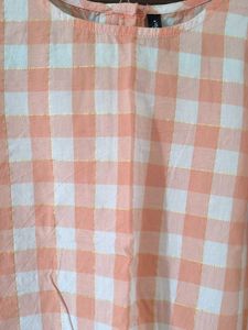 Cute Gingham Puff Sleeve Top