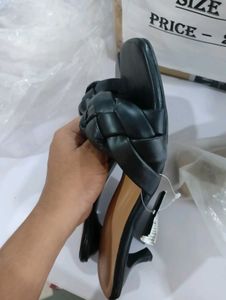 Heels I Am Seeling Pls Check
