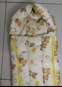 FREE!!!!!sleeping bag with Set Of Teddy Bears.