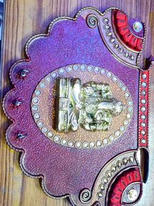 Showpiece  Keys Hanger